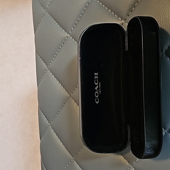 Coach glasses case - Picture 2 of 3